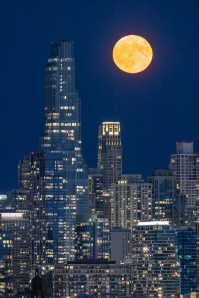 Fiine art image of the full moon rising over Chicago